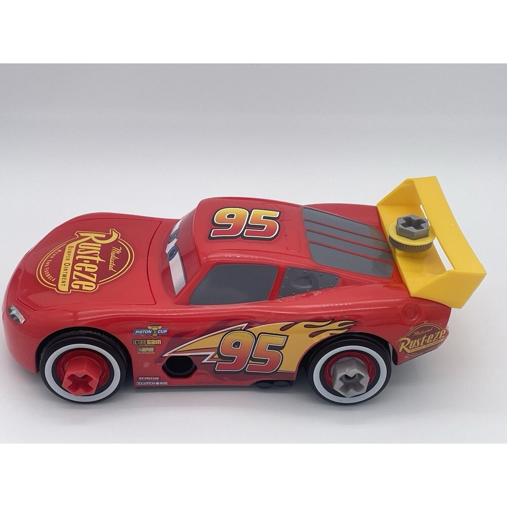 Lightning McQueen Toy Car – Rust-eze, Interchangeable Wheels, Plastic, No Elec - Picture 4 of 7